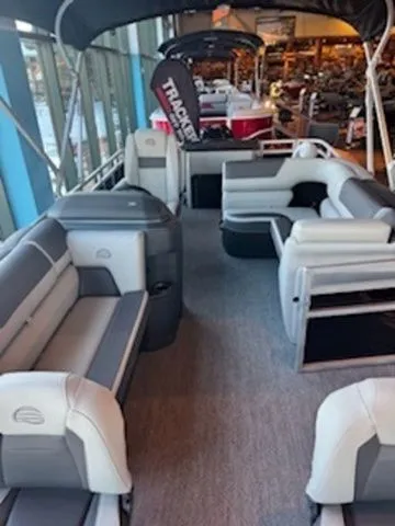 Slide: The Image of Sun Tracker Fishin' Barge 20 DLX 2026 - 19