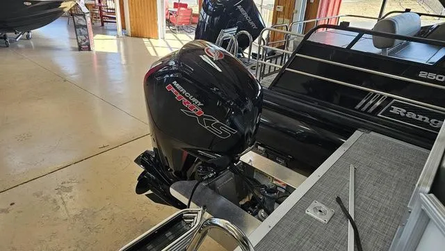 Slide: The Image of Sun Tracker Party Barge 20 DLX 2026 - 10