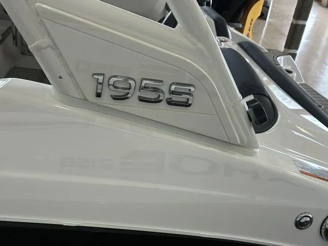 Slide: The Image of Yamaha 195S 2025 - 39