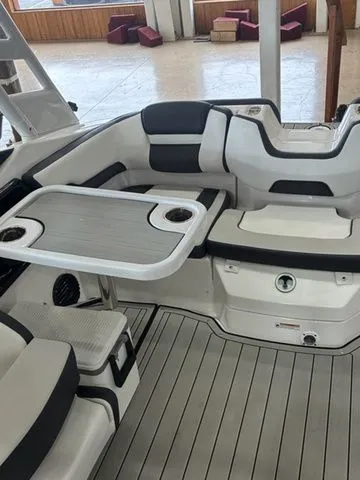 Slide: The Image of Yamaha 195S 2025 - 43