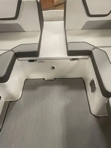 Slide: The Image of Yamaha AR220 2025 - 18