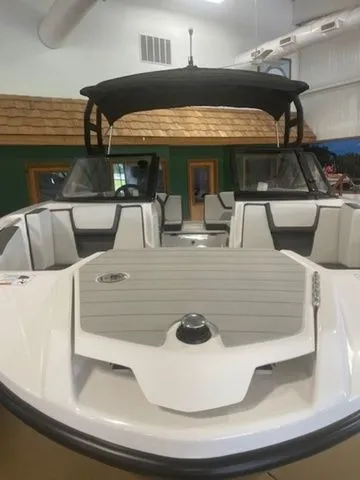 Slide: The Image of Yamaha AR220 2025 - 3