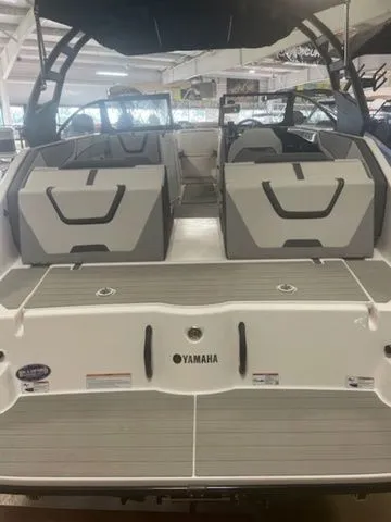 Slide: The Image of Yamaha AR220 2025 - 4