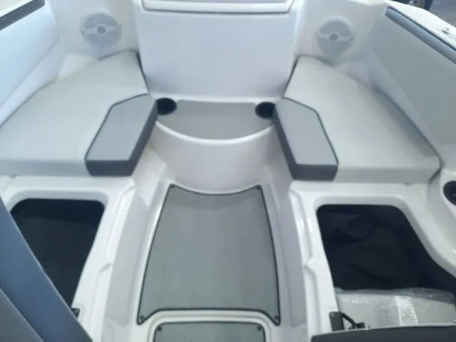 Slide: The Image of Yamaha AR220 2026 - 26