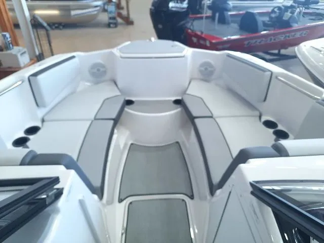 Slide: The Image of Yamaha AR220 2026 - 5