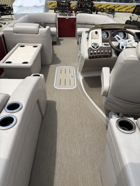 Slide: The Image of Bennington 2375 RCW w/ 250hp VMAX SHO Yamaha 2014 - 13