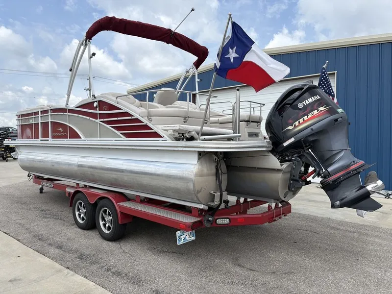 Slide: The Image of Bennington 2375 RCW w/ 250hp VMAX SHO Yamaha 2014 - 6