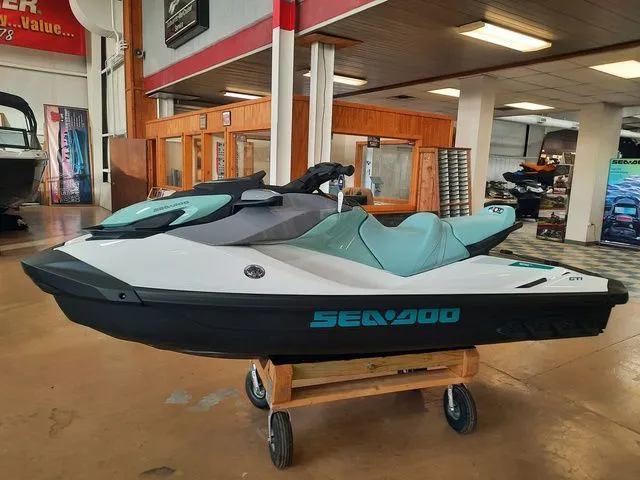 Slide: The Image of Sea-Doo GTI 2026 - 10
