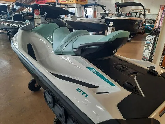Slide: The Image of Sea-Doo GTI 2026 - 7