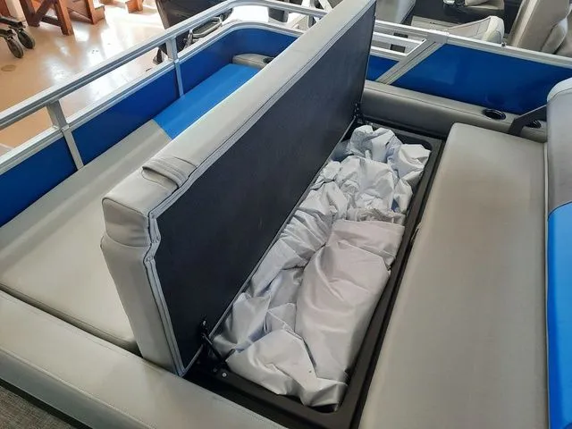 Slide: The Image of Sun Tracker PB 22RF 2026 - 21