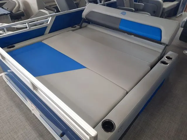 Slide: The Image of Sun Tracker PB 22RF 2026 - 30