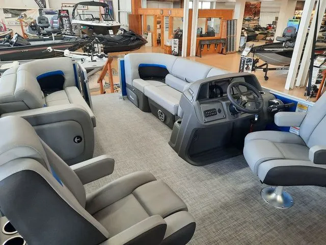 Slide: The Image of Sun Tracker PB 22RF 2026 - 43