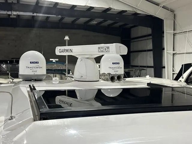 Slide: The Image of Regal 38 SAV 2023 - 8