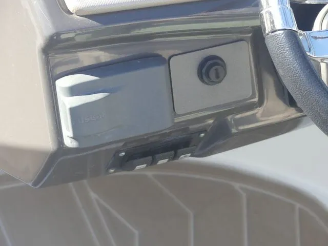 Slide: The Image of Monterey 215SS Super Sport 2023 - 20