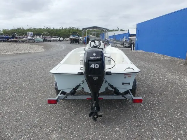 Slide: The Image of Mako Pro Skiff 15 CC 2026 - 5