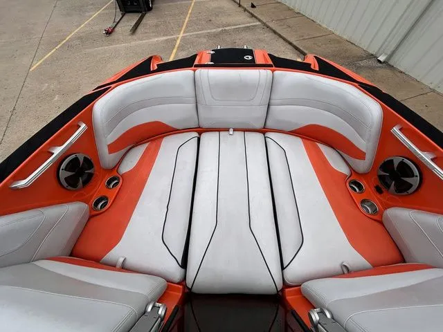 Slide: The Image of Malibu Wakesetter 22 MXZ 2018 - 16