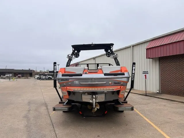 Slide: The Image of Malibu Wakesetter 22 MXZ 2018 - 4