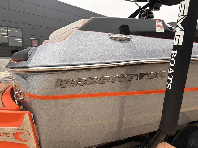 Slide: The Image of Malibu Wakesetter 22 MXZ 2018 - 8