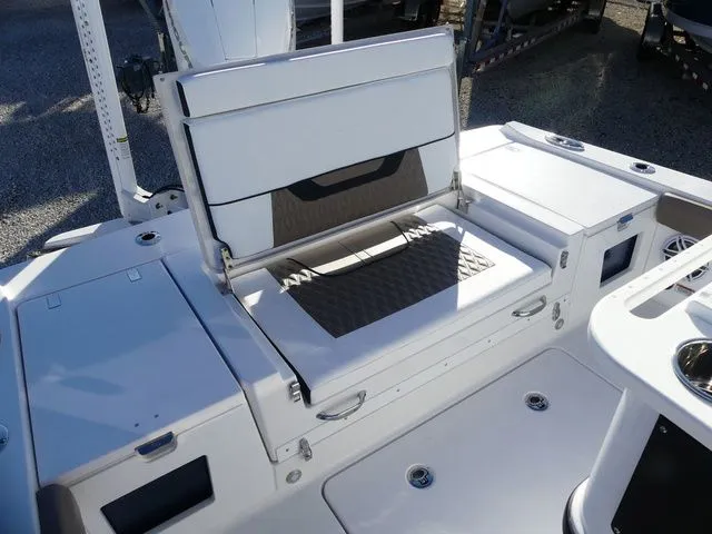 Slide: The Image of Blackfin 262 HB 2026 - 11