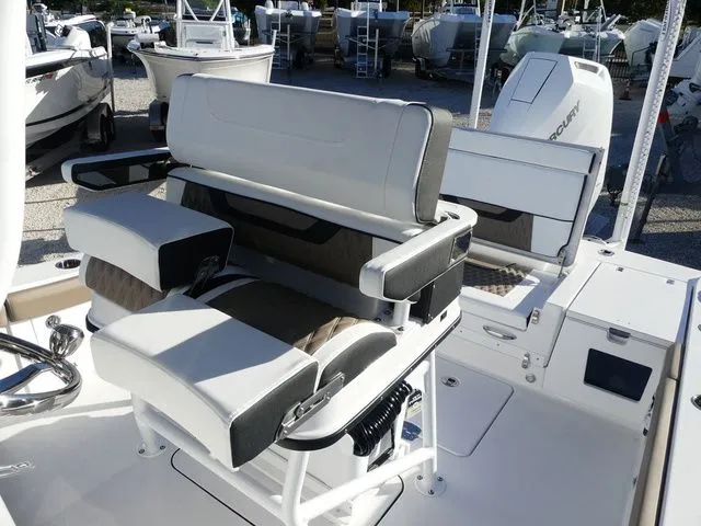 Slide: The Image of Blackfin 262 HB 2026 - 16