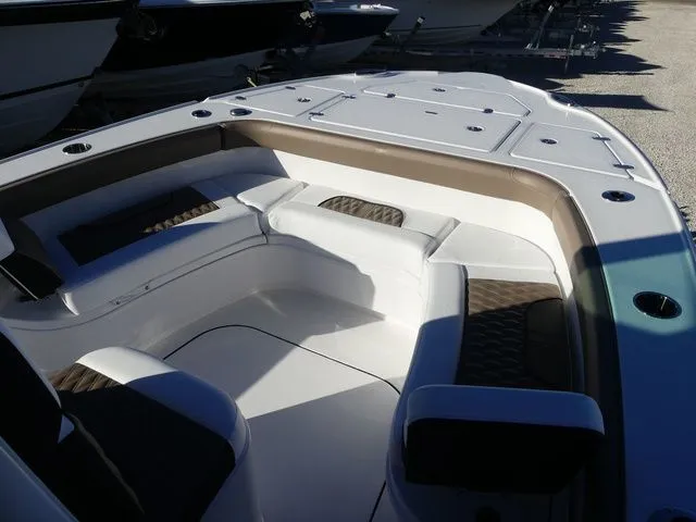 Slide: The Image of Blackfin 262 HB 2026 - 18