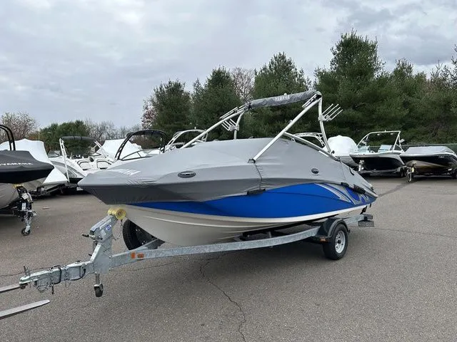 Slide: The Image of Yamaha AR190 2015 - 11