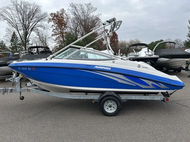 Slide: The Image of Yamaha AR190 2015 - 4