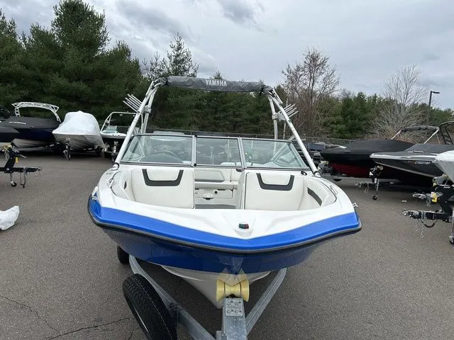 Slide: The Image of Yamaha AR190 2015 - 7