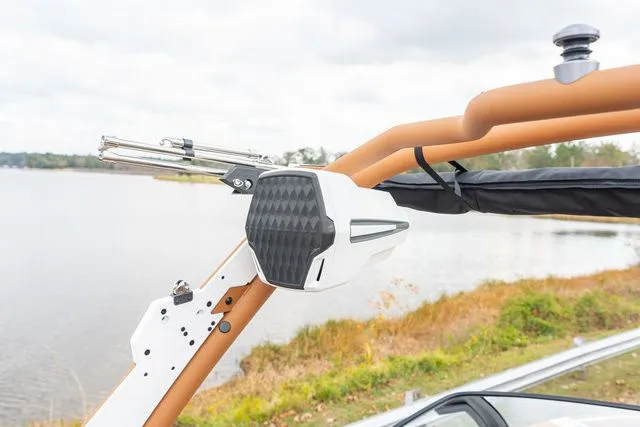 Slide: The Image of Malibu Wakesetter 23 LSV 2026 - 22