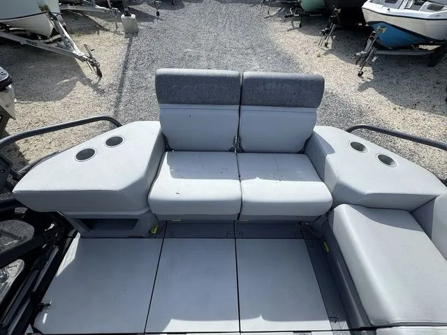 Slide: The Image of Sea-Doo Switch Cruise 21 2023 - 10