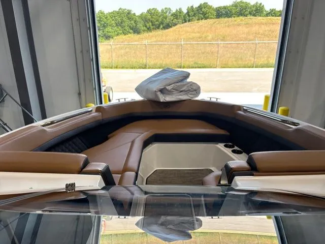 Slide: The Image of Cobalt R8 2026 - 18