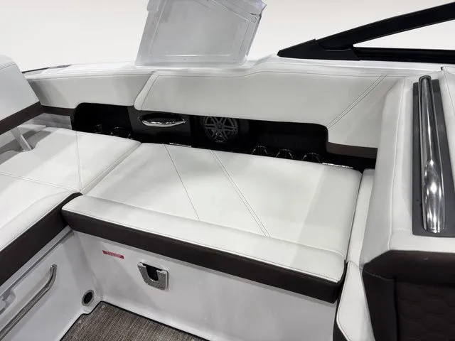 Slide: The Image of Cobalt R6 2026 - 11