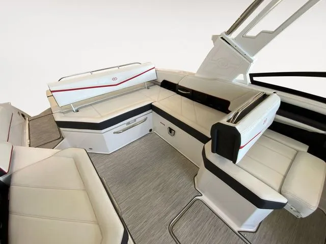 Slide: The Image of Cobalt R6 Surf 2026 - 14