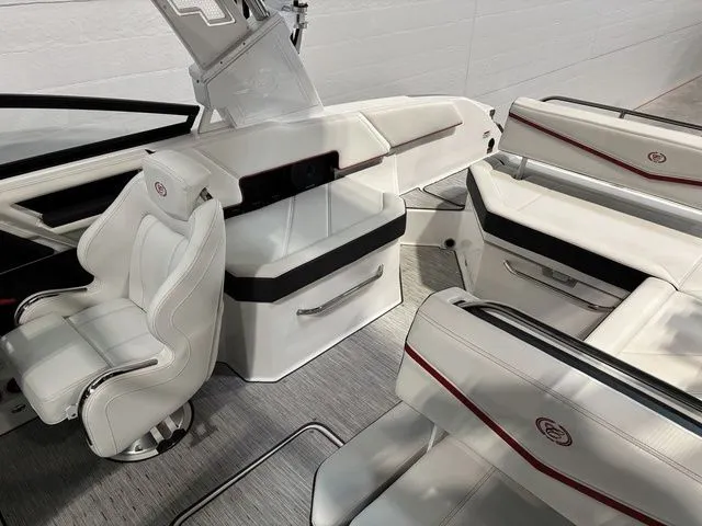 Slide: The Image of Cobalt R6 Surf 2025 - 12