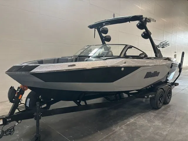 Slide: The Image of Malibu Wakesetter 23 LSV 2025 - 5