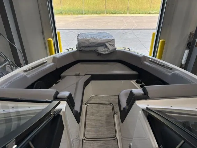 Slide: The Image of Cobalt R6 Surf 2025 - 14