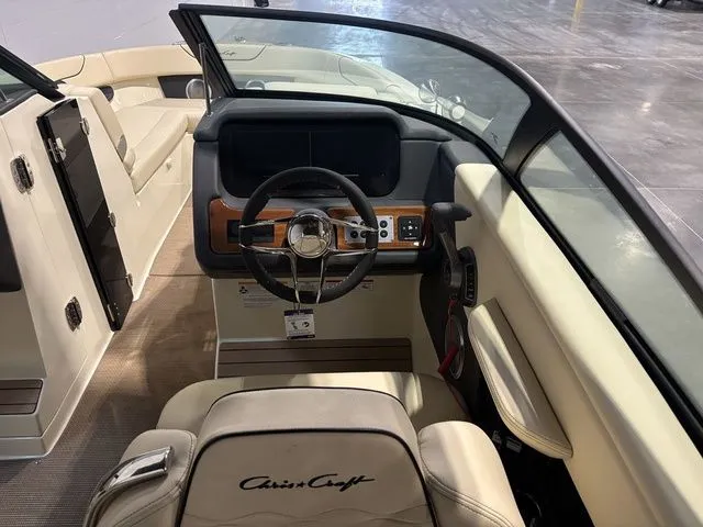 Slide: The Image of Chris-Craft 28 sportster 2025 - 16