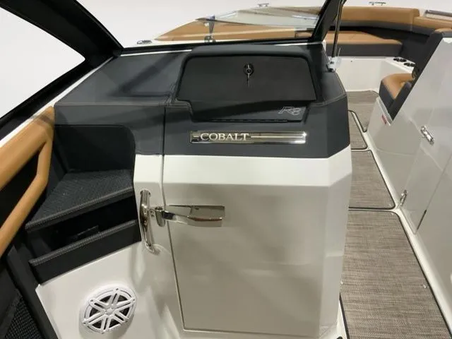 Slide: The Image of Cobalt R8 2025 - 11