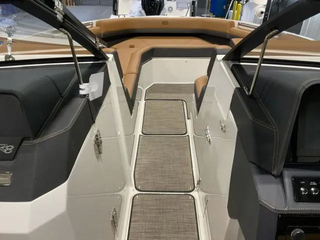 Slide: The Image of Cobalt R8 2025 - 16