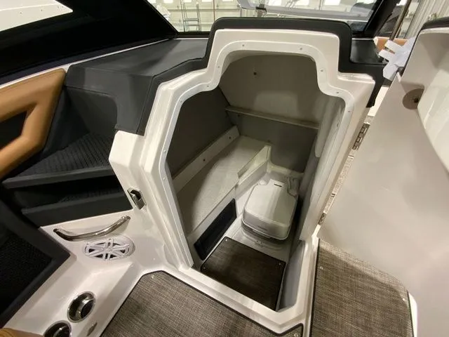 Slide: The Image of Cobalt R6 Surf 2026 - 13