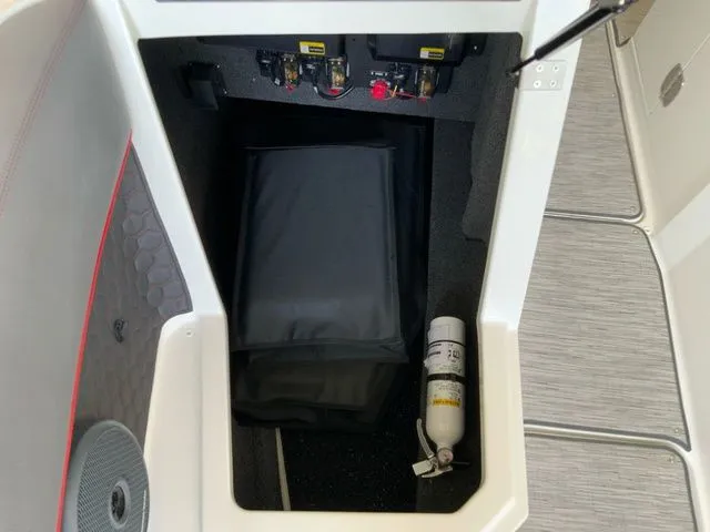 Slide: The Image of Cobalt R8 Surf 2026 - 14