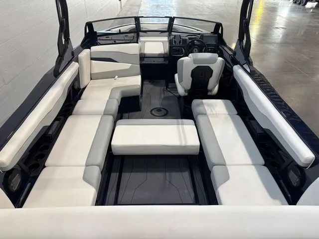 Slide: The Image of Axis Wake Research T235 2026 - 14