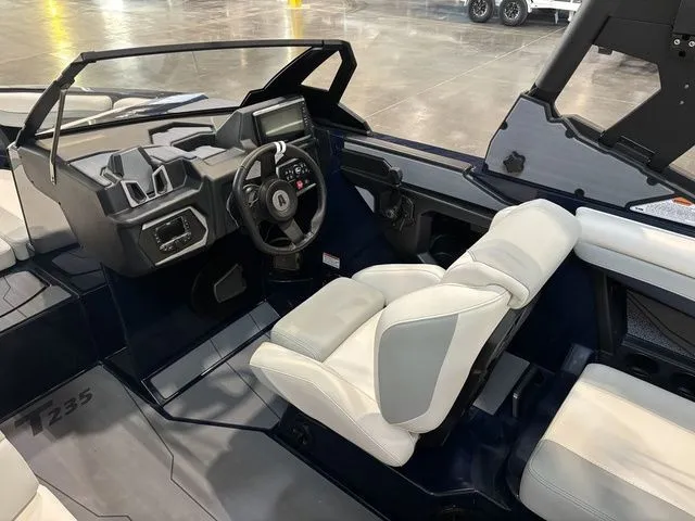 Slide: The Image of Axis Wake Research T235 2026 - 19