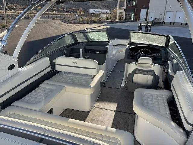 Slide: The Image of Cobalt R5 2020 - 6