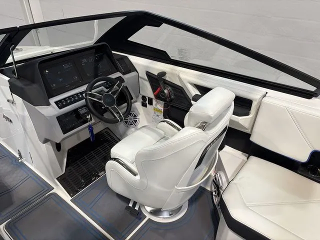 Slide: The Image of Cobalt R4 Surf 2026 - 20