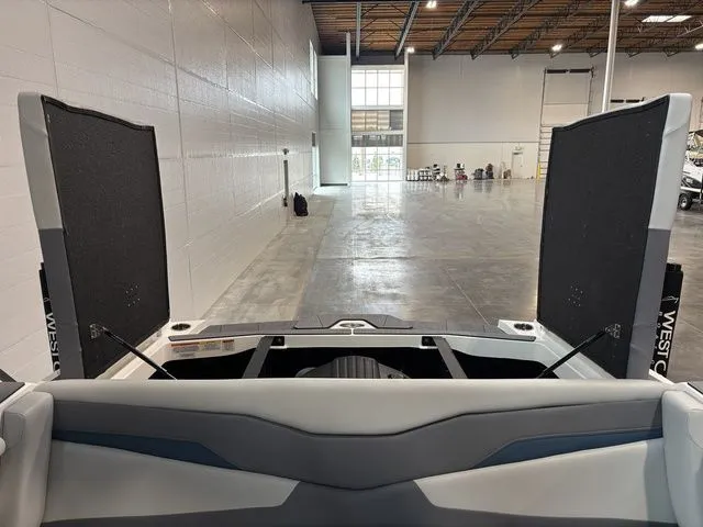 Slide: The Image of Axis Wake Research T220 2025 - 12