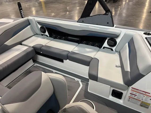 Slide: The Image of Axis Wake Research T220 2025 - 19