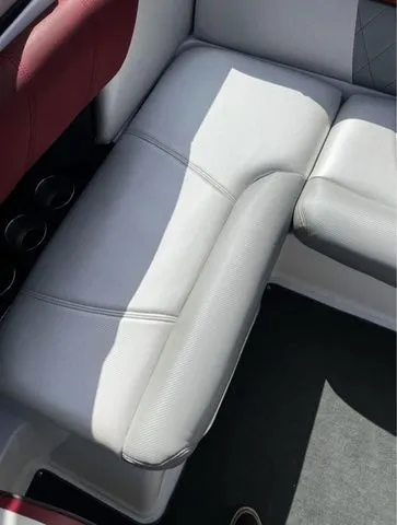 Slide: The Image of MasterCraft X2 2012 - 9