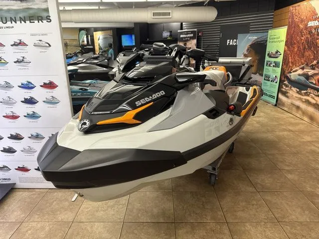 Slide: The Image of Sea-Doo FISH PRO 2026 - 7