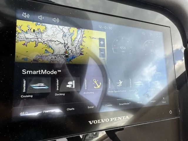 Slide: The Image of Chris-Craft Sportster 25 Surf 2026 - 15